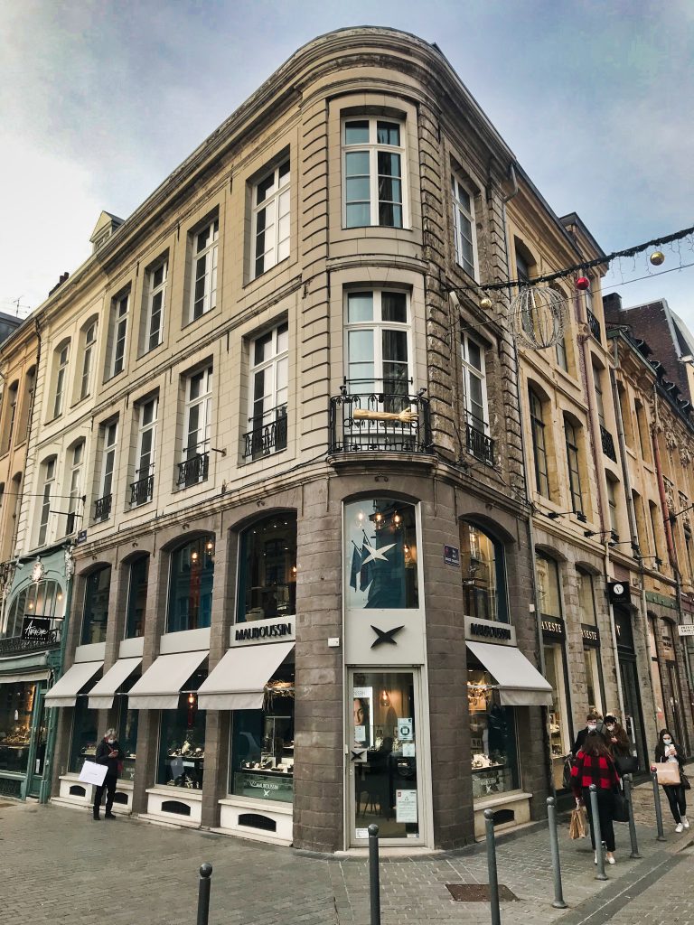 Read more about the article Mauboussin choisit la visibilité rue de la Grande Chaussée