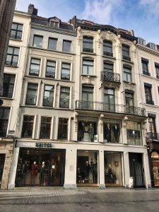 Le spécialiste du sur mesure Keitel déménage rue de la Bourse dans le Vieux-Lille