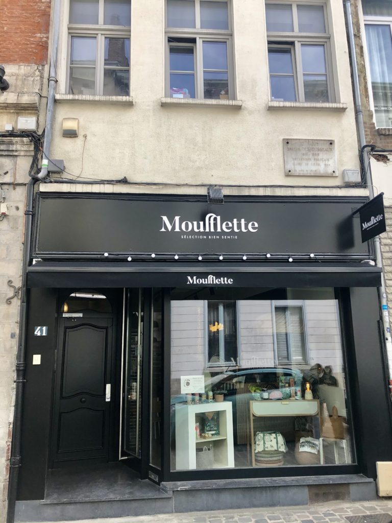 Read more about the article Mouflette choisit la rue Basse dans le Vieux-Lille pour sa deuxième implantation
